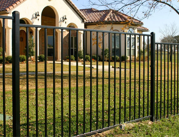 Flat Top Welded Ornamental Steel Fence